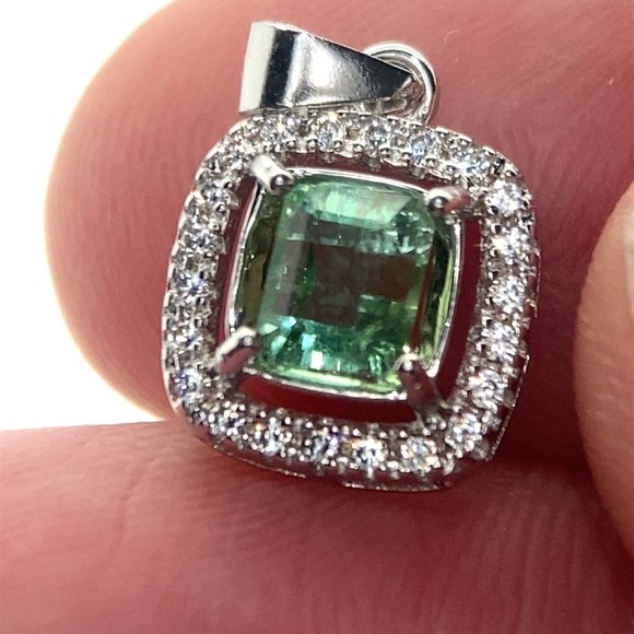 Mint Green Tourmaline 1.01ct White Gold Finish Solid 925 Sterling Silver Pendant - Picture 1 of 7